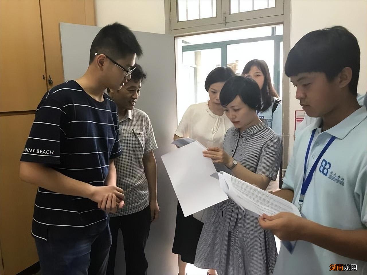 哪个职位高更受欢迎 辅导员和班主任的区别