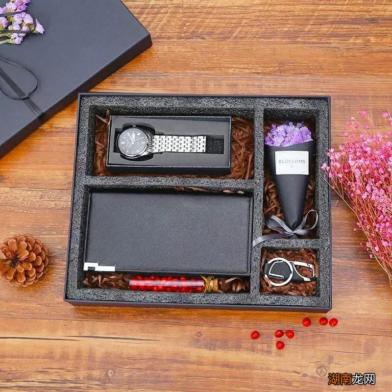 30岁男人最渴望收到的礼物 高档男士30岁礼物排行榜