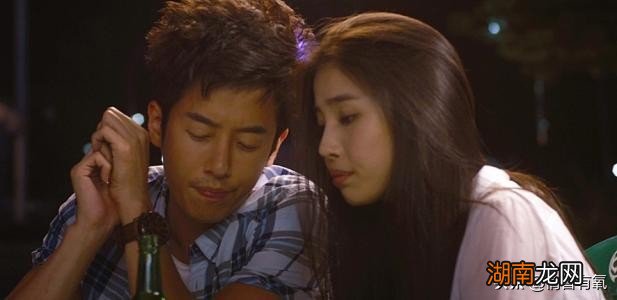 怎么判断生活里女生很绿茶的表现 女生哪些行为很绿茶