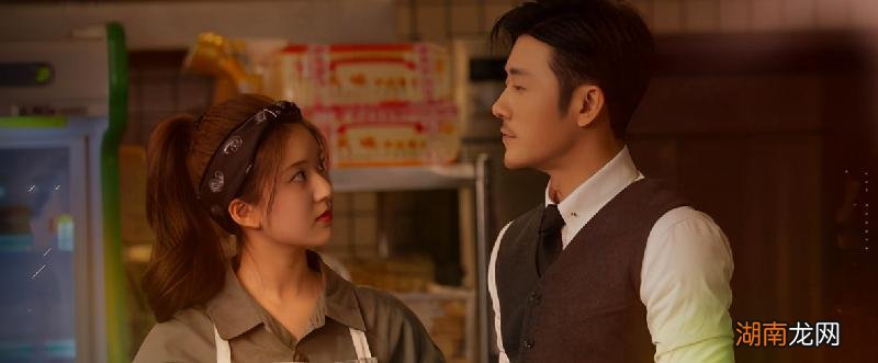 有家庭的男人爱上你的征兆 已婚男克制爱你的表现