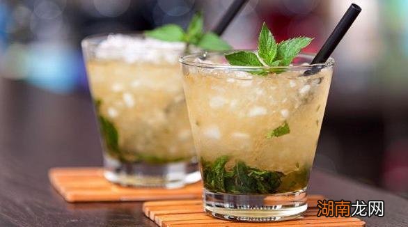 心理学男人真爱一个人特征 一个男人爱你爱到骨子里的表现