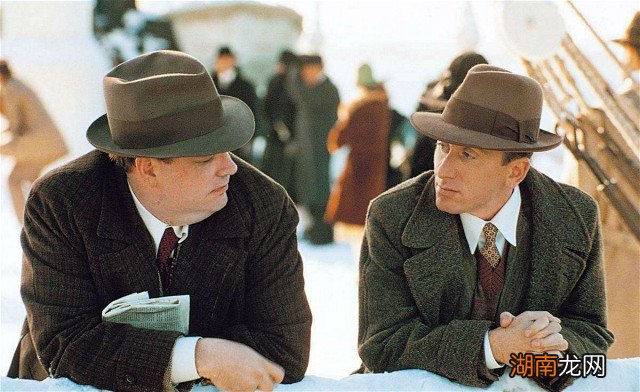 海上钢琴师选择死亡的原因 海上钢琴师不去找女孩的原因