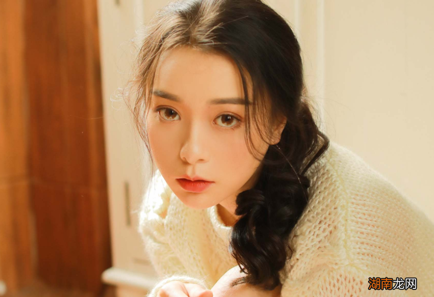 高情商女人聊天时这样回答 男人说忙高情商女人回复什么