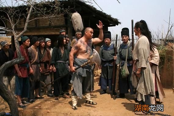 谁的力气大在梁山排名更靠前 鲁智深和武松谁厉害