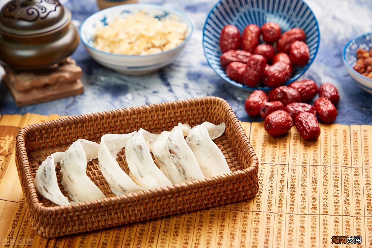 适合送生病老人的礼物 看望生病的老人送什么东西比较好