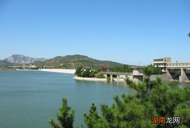 简述龙口的地理位置及行政区划 龙口市属于哪个市