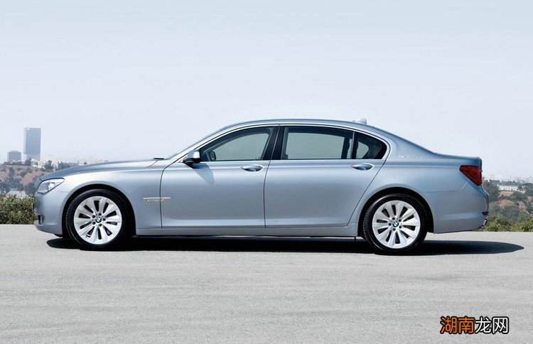 汽车镀膜的好处与坏处是什么