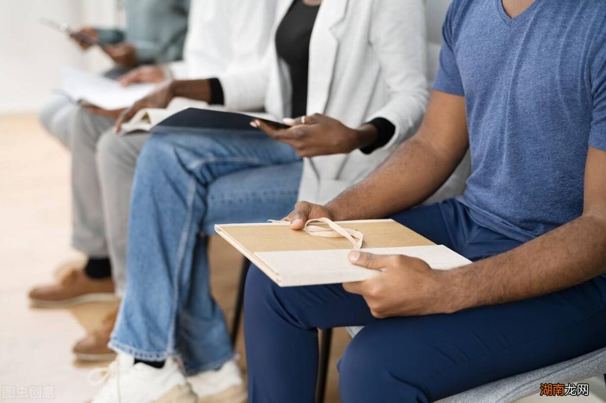 去实现再就业才是明智的 领取失业金怎么知道你已经上班了