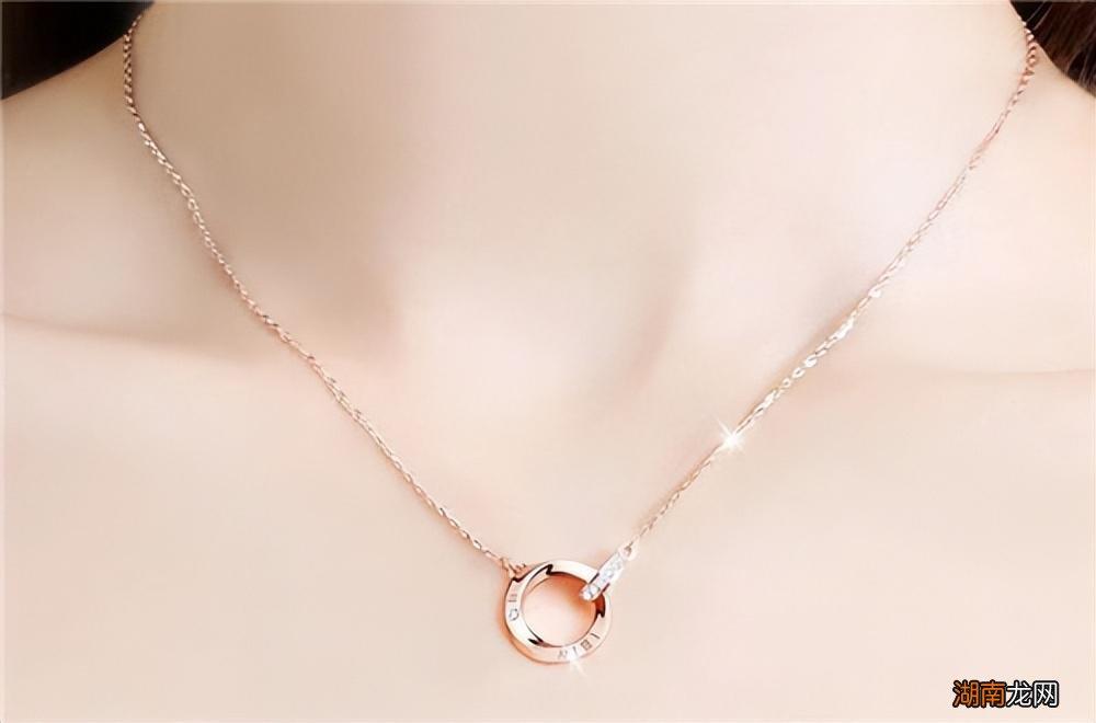 有纪念意义的成年礼物 男孩18岁成人礼父母送什么礼物好