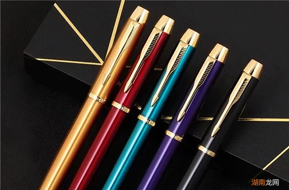 有纪念意义的成年礼物 男孩18岁成人礼父母送什么礼物好