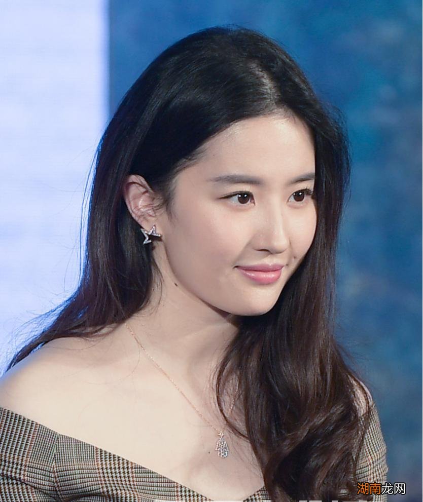 男生喜欢的女孩子类型排行榜 直男心动长相类型女生