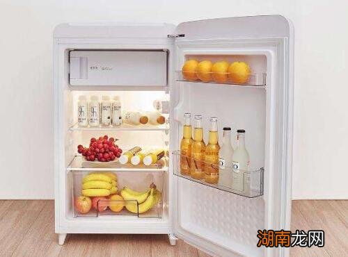 新冰箱第一次通电多久可以放东西