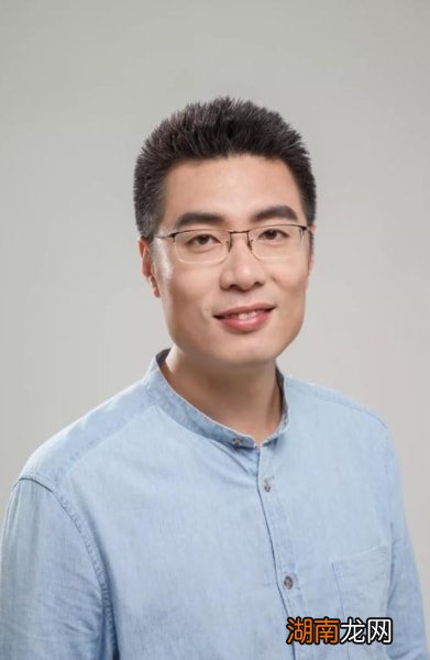 为什么管周奇墨叫周老板 周奇墨为什么称呼周老板