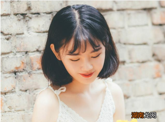 长得漂亮却高冷的三大星座女 天蝎座女生长得漂亮吗