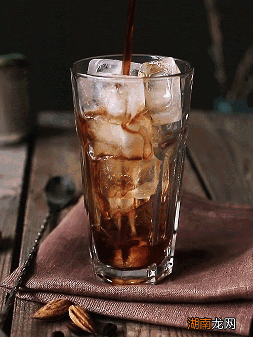 每天喝冰美式的好处和坏处
