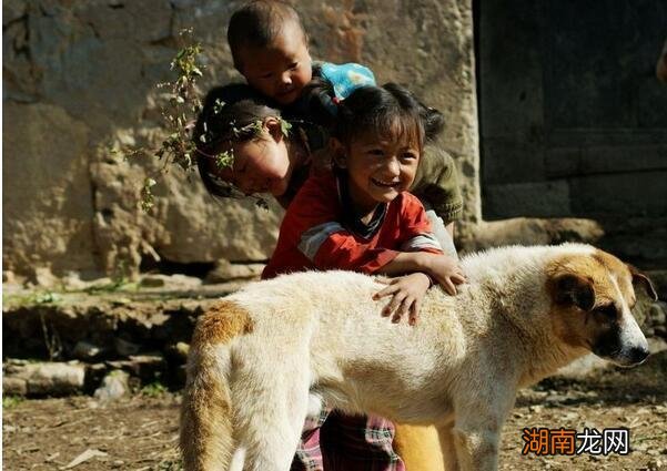 留守对孩子产生的影响可不小 留守儿童什么意思