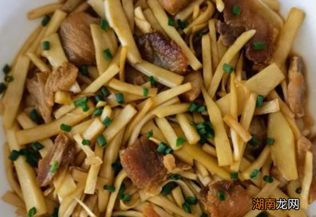 茭白炒肉片茭白用焯水吗