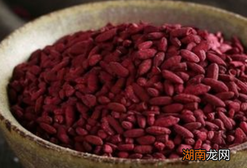 红曲米怎么给卤肉上色