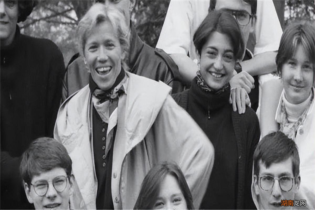 马克龙迎娶大24岁布丽吉特的婚姻 法国总统与夫人差几岁