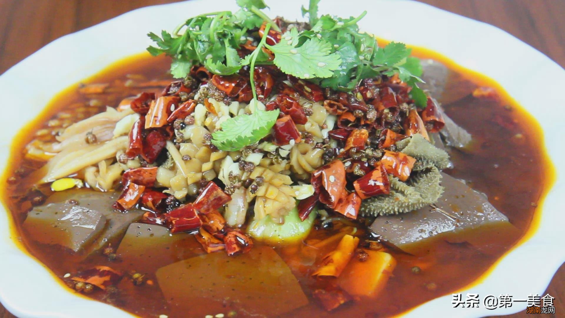 毛血旺家庭配菜做法 正宗的毛血旺里面有什么食材好吃