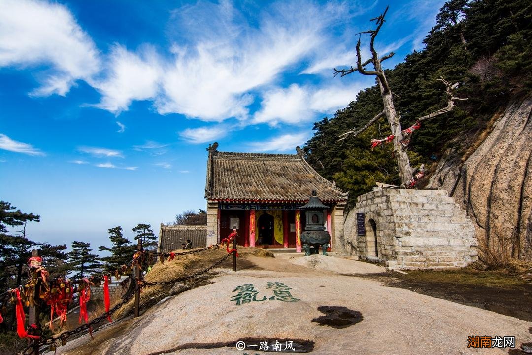 五岳之一华山风景区在西安市吗 西岳华山在哪里