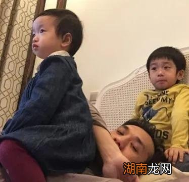 著名男演员黄觉的潇洒人生 演员黄觉个人资料简介