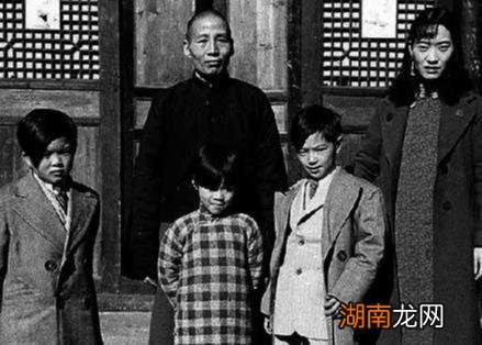 刘文彩为何要雇人去刺杀侄子刘湘 刘湘和刘文彩是什么关系