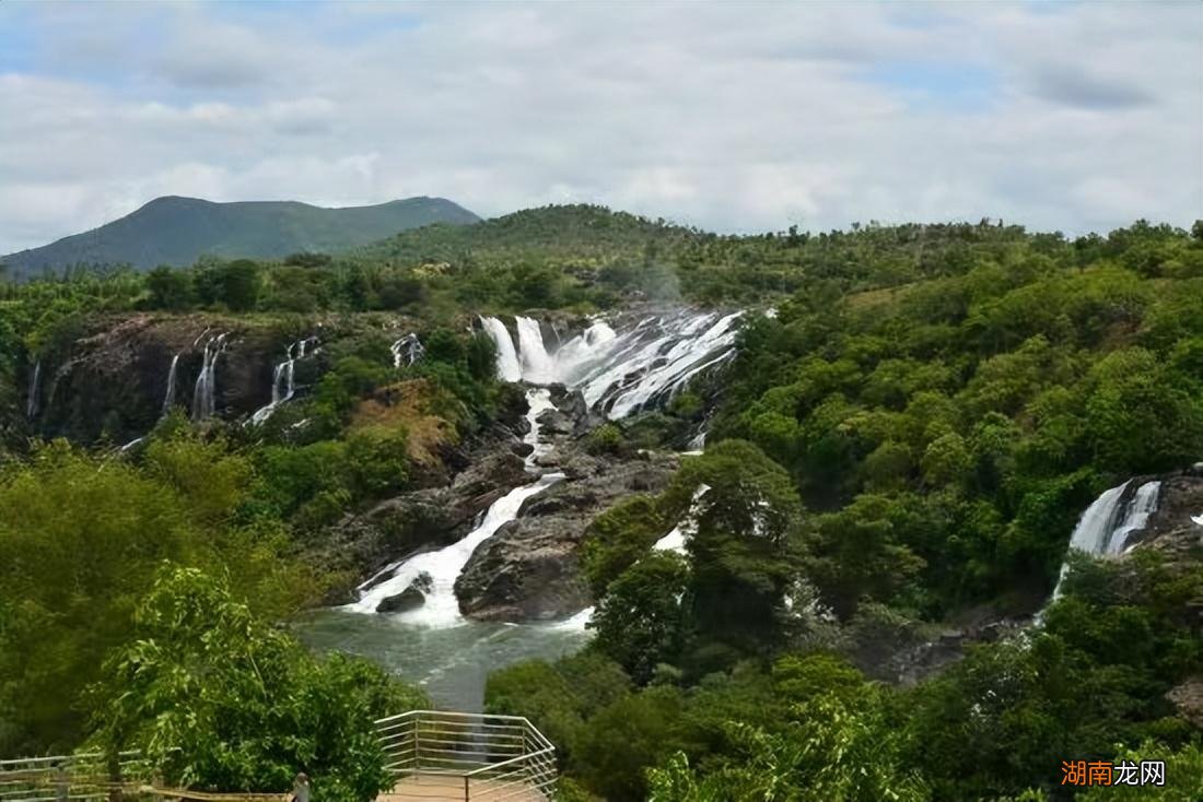 全球最大的10个壮观瀑布盘点 世界最大瀑布排名榜