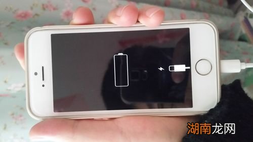 苹果手机充电器充不上电了怎么办