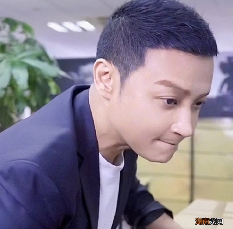 尔泰饰演者陈志朋如今现状 还珠格格中尔泰是谁扮演的