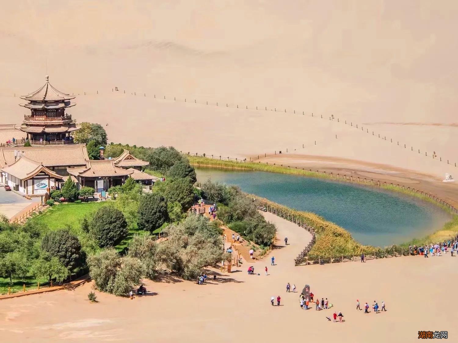 甘肃风景优美的十个景区盘点 甘肃景点排行榜前十名