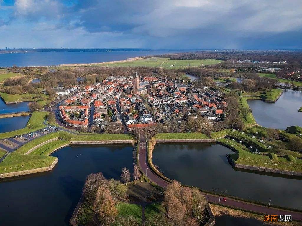 北欧荷兰是一个什么样的国家 关于荷兰的资料简介