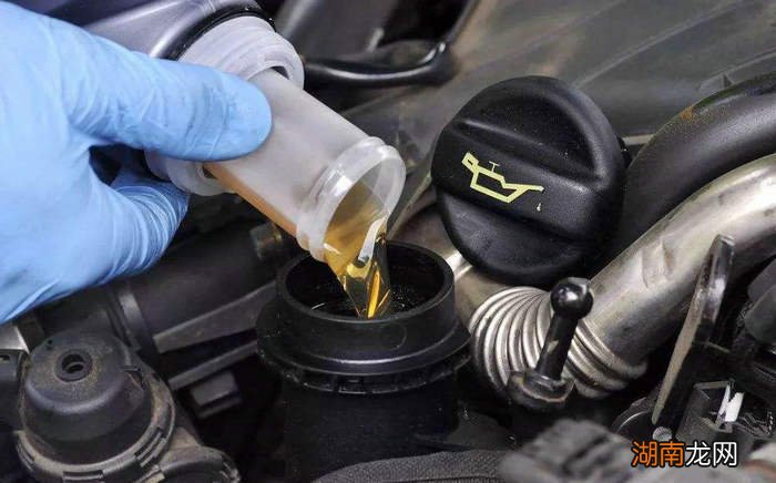 全合成机油多少公里换一次