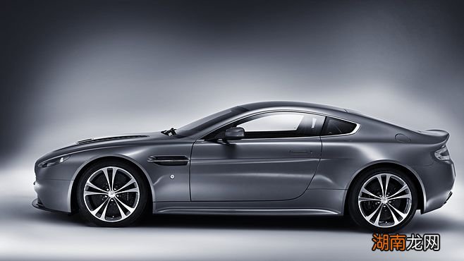 防追尾爆闪灯交警管吗