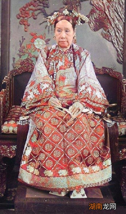 这个诗句出自哪里 可怜天下父母心的意思