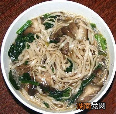 正月十五为什么称元宵节 元宵节是农历几月几日