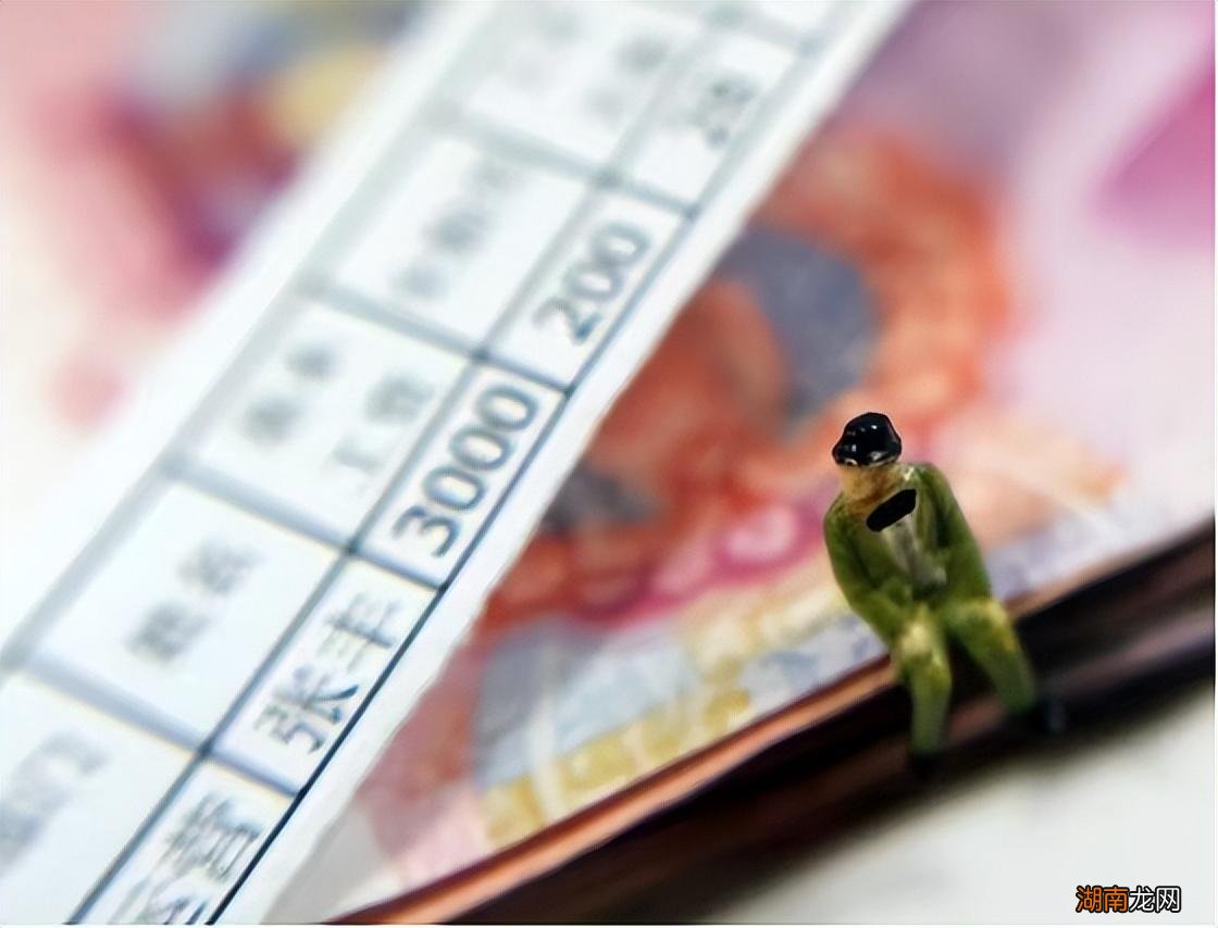 美国3.3亿人口消费比中国多的原因 美国人口总数量多少