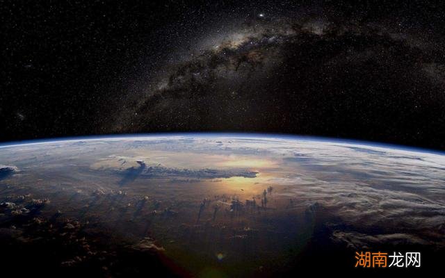 科学的尽头是神学吗 牛顿晚年为什么会去研究神学