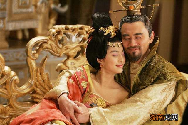 安禄山在洛阳称帝国号大燕年号圣武 安禄山建立了什么朝代