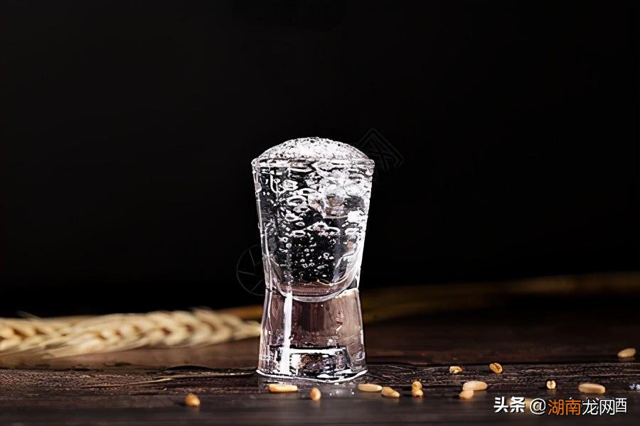 一级酒与优级酒哪个更好喝 白酒优级和一级有什么区别