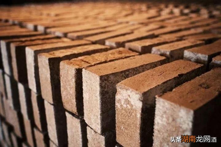 一级酒与优级酒哪个更好喝 白酒优级和一级有什么区别