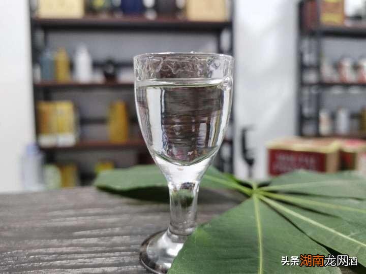 一级酒与优级酒哪个更好喝 白酒优级和一级有什么区别