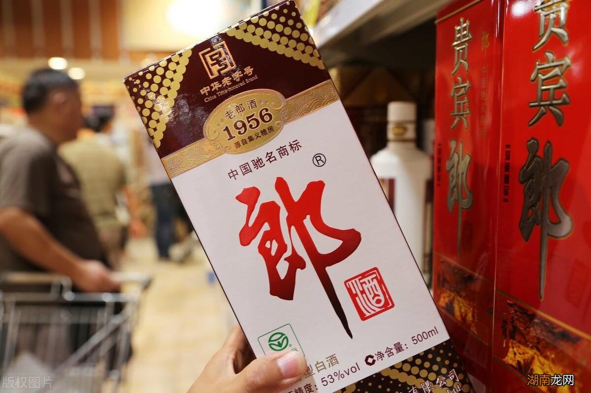 郎酒和茅台哪个有档次 为什么郎酒比不上茅台