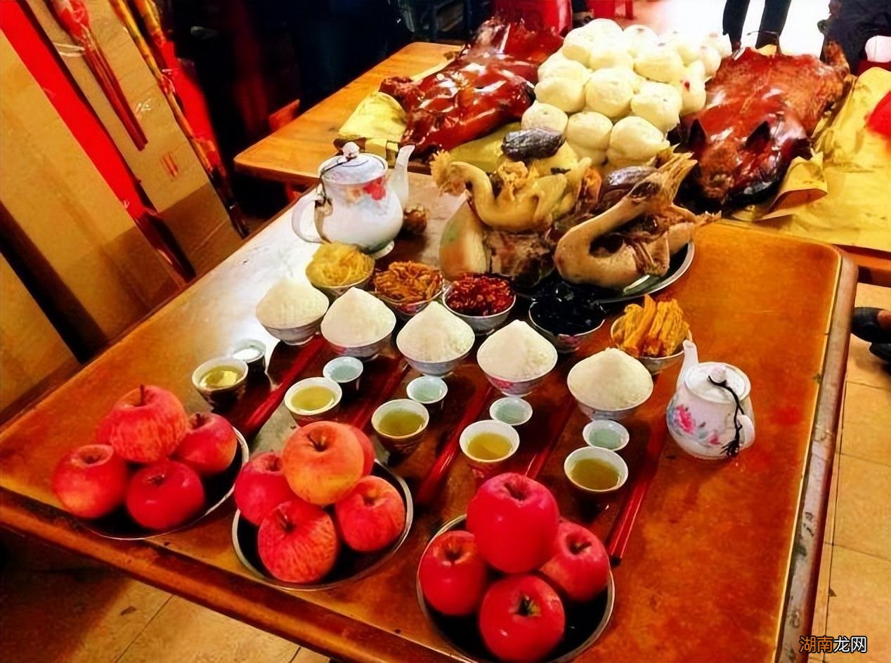 家里除夕过年这天有哪些风俗 今年除夕是哪一天