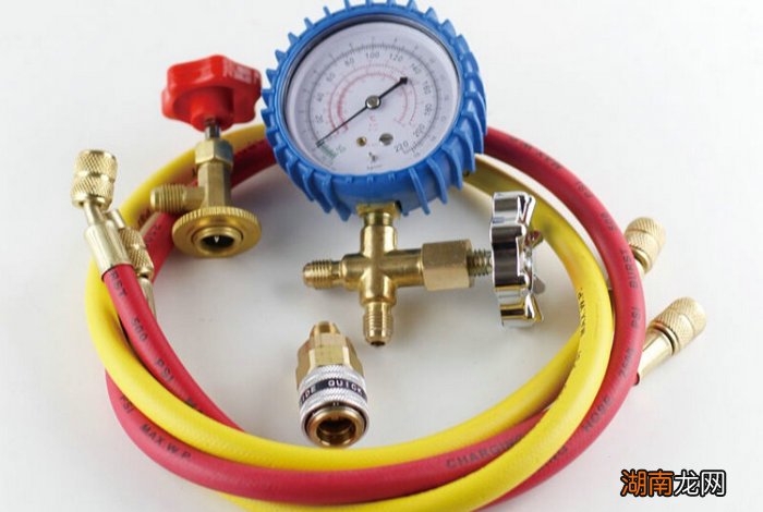 汽车空调加氟多久加一次