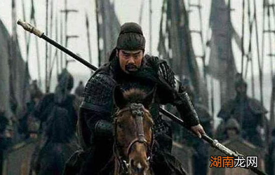 因骄傲自大而败亡故事 古代骄傲自满导致失败的例子