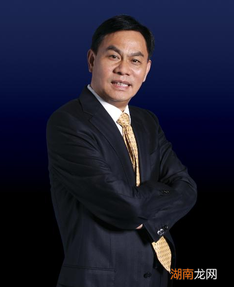 黄巧灵建宋城帝国成丽水首富 黄巧灵简介及个人资料