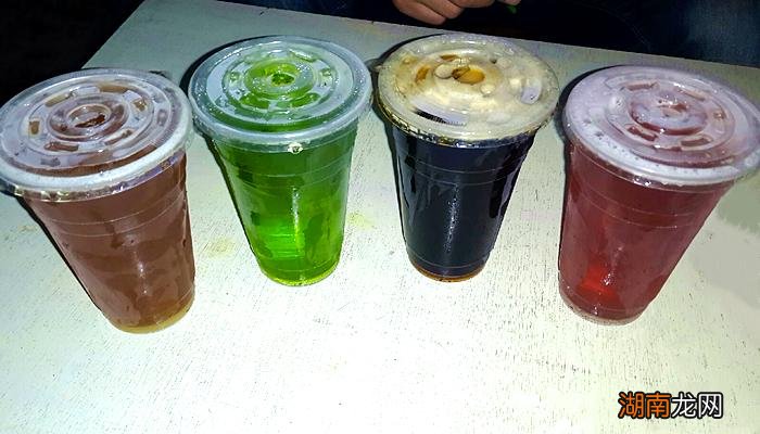 白啤酒黄啤酒黑啤酒哪个好喝口感好对身体好