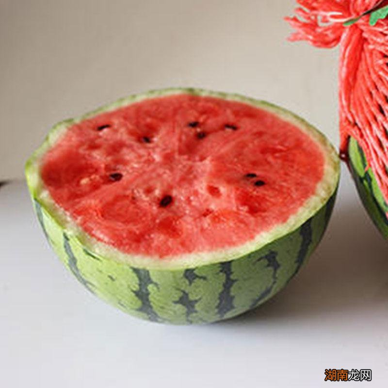 8424西瓜抗病抗逆性好且口感佳 8424西瓜品种介绍