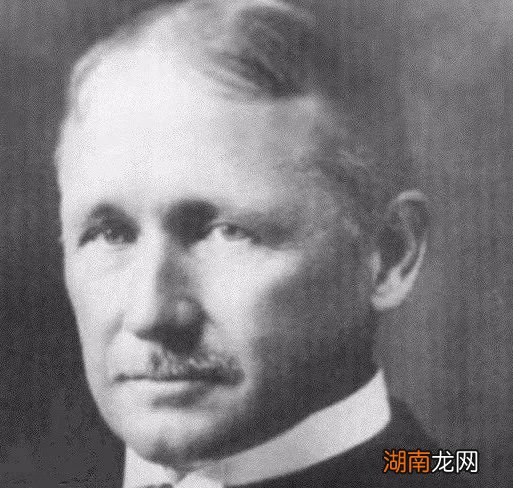 泰勒代表思想的主要内容 科学管理之父是谁